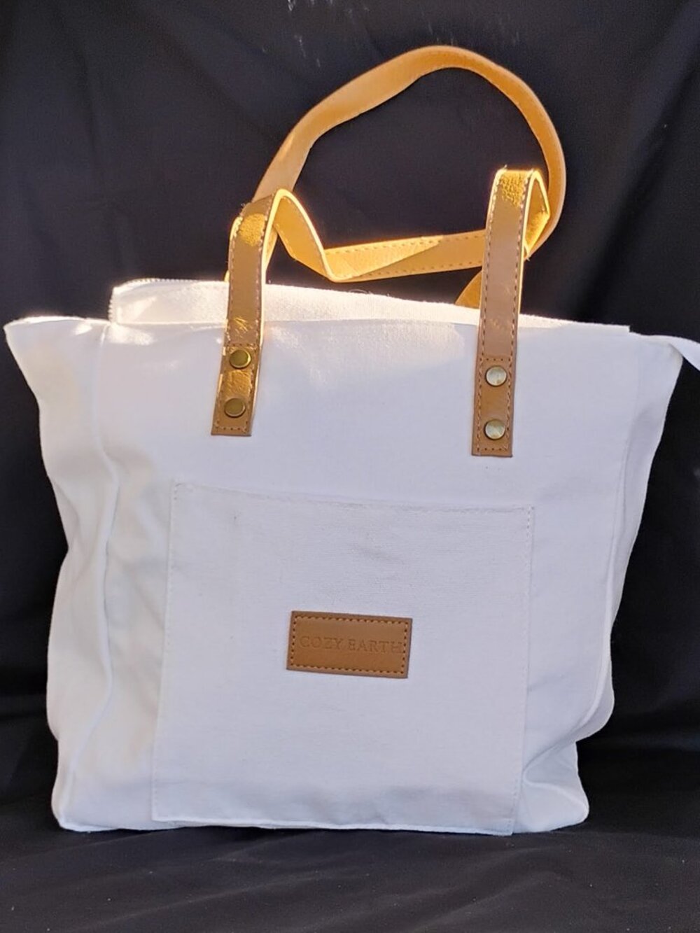 Cozy Earth White & Caramel Resort / Weekend Tote